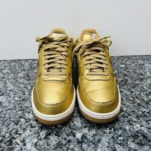 Nike Air Force 1 Low '07 LV8 Metallic Gold Perforated 718152-700 AF1 Size 10.5
